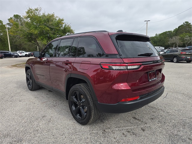 2025 Jeep Grand Cherokee Altitude X photo 4