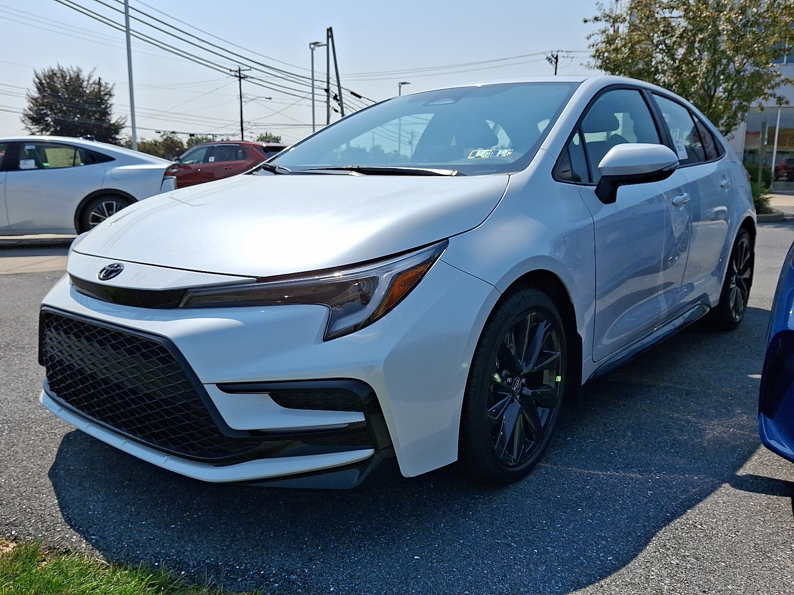 2025 Toyota Corolla SE photo 3