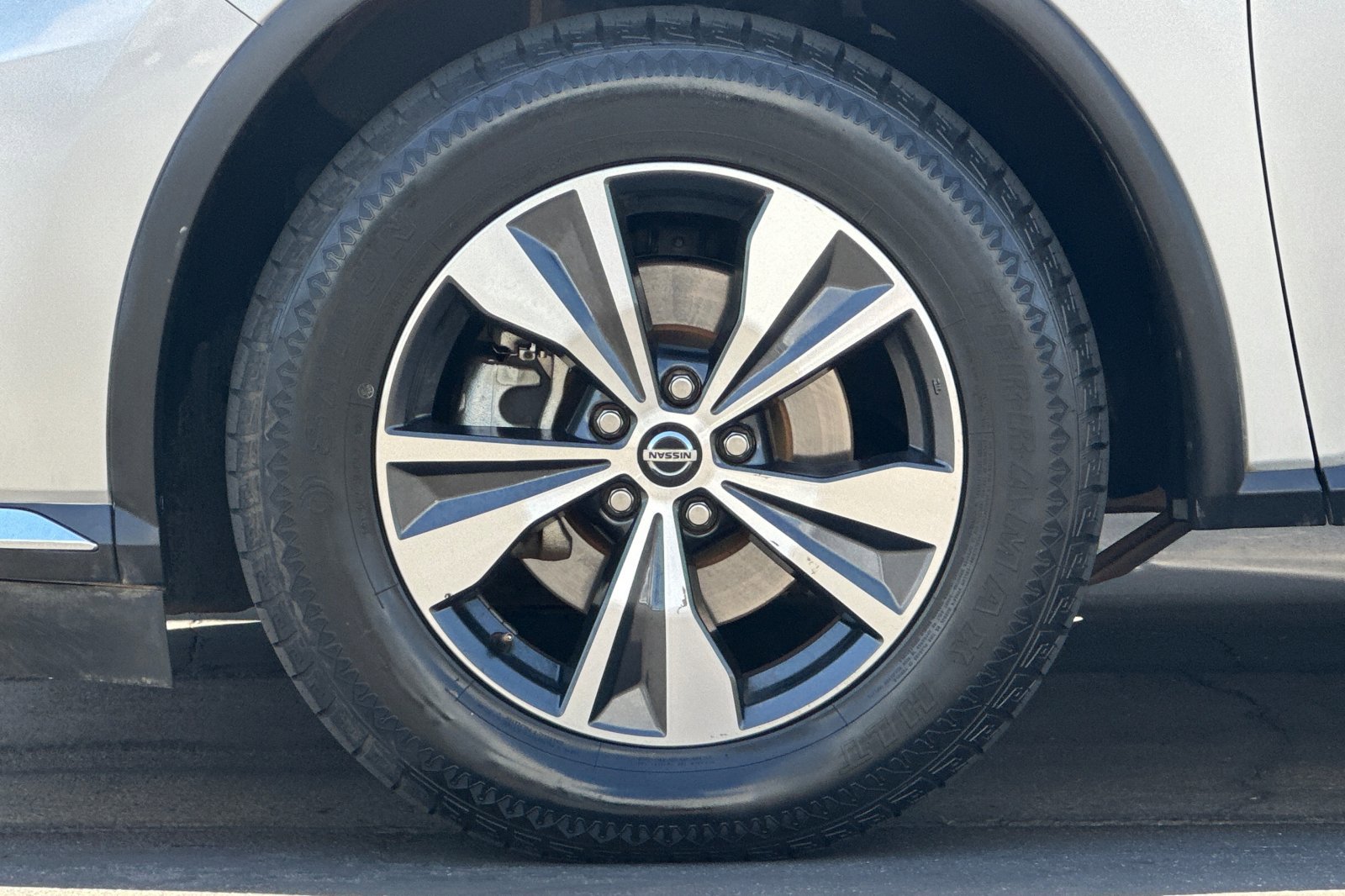 2021 Nissan Murano SV photo 22
