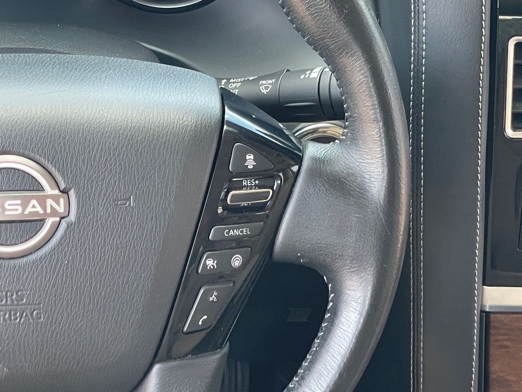 2023 Nissan Armada SL photo 13
