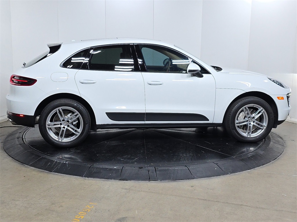 2015 Porsche Macan S photo 6