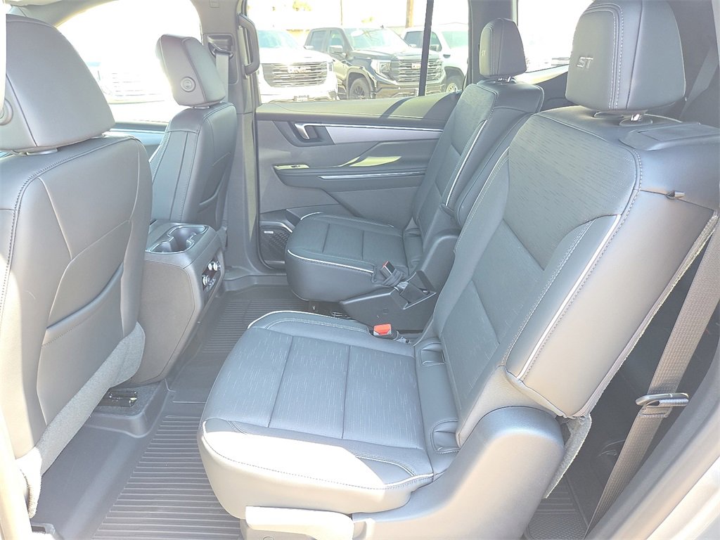 2026 Buick Enclave Sport Touring photo 8