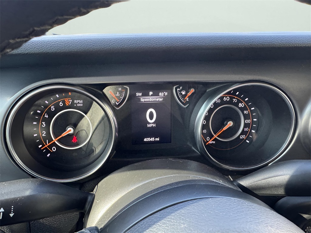 2021 Jeep Gladiator Willys photo 5