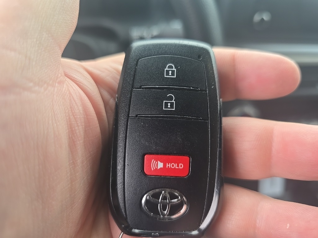 2024 Toyota Tacoma SR5 photo 11