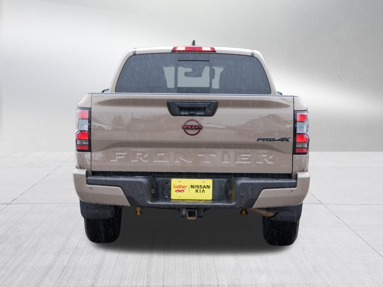 2023 Nissan Frontier PRO-4X photo 6
