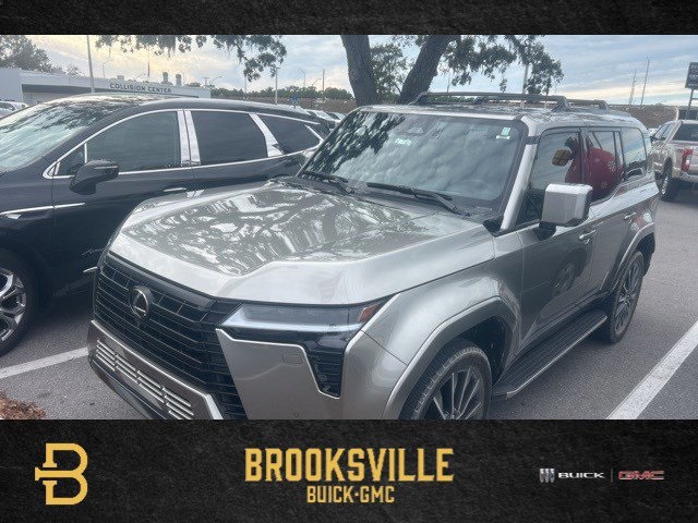 2024 Lexus GX Luxury's photo