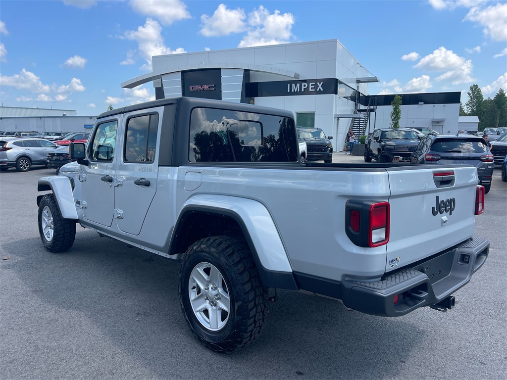 2023 Jeep Gladiator Sport photo 3