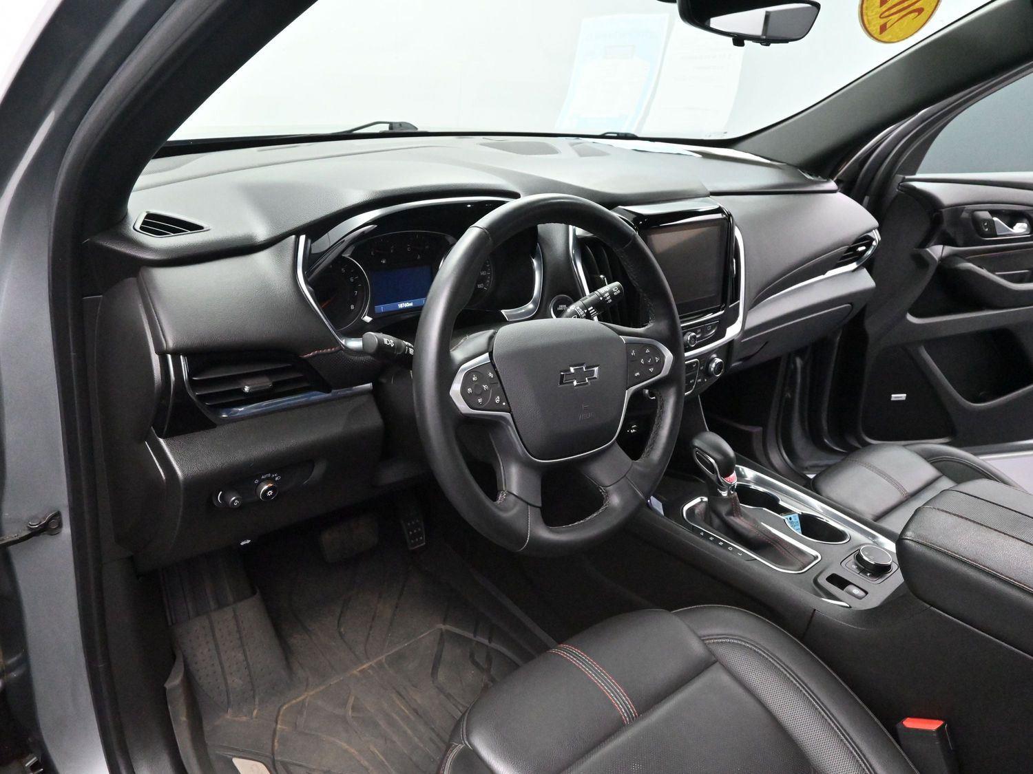 2023 Chevrolet Traverse RS photo 11