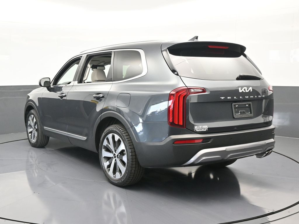 2022 Kia Telluride EX photo 4