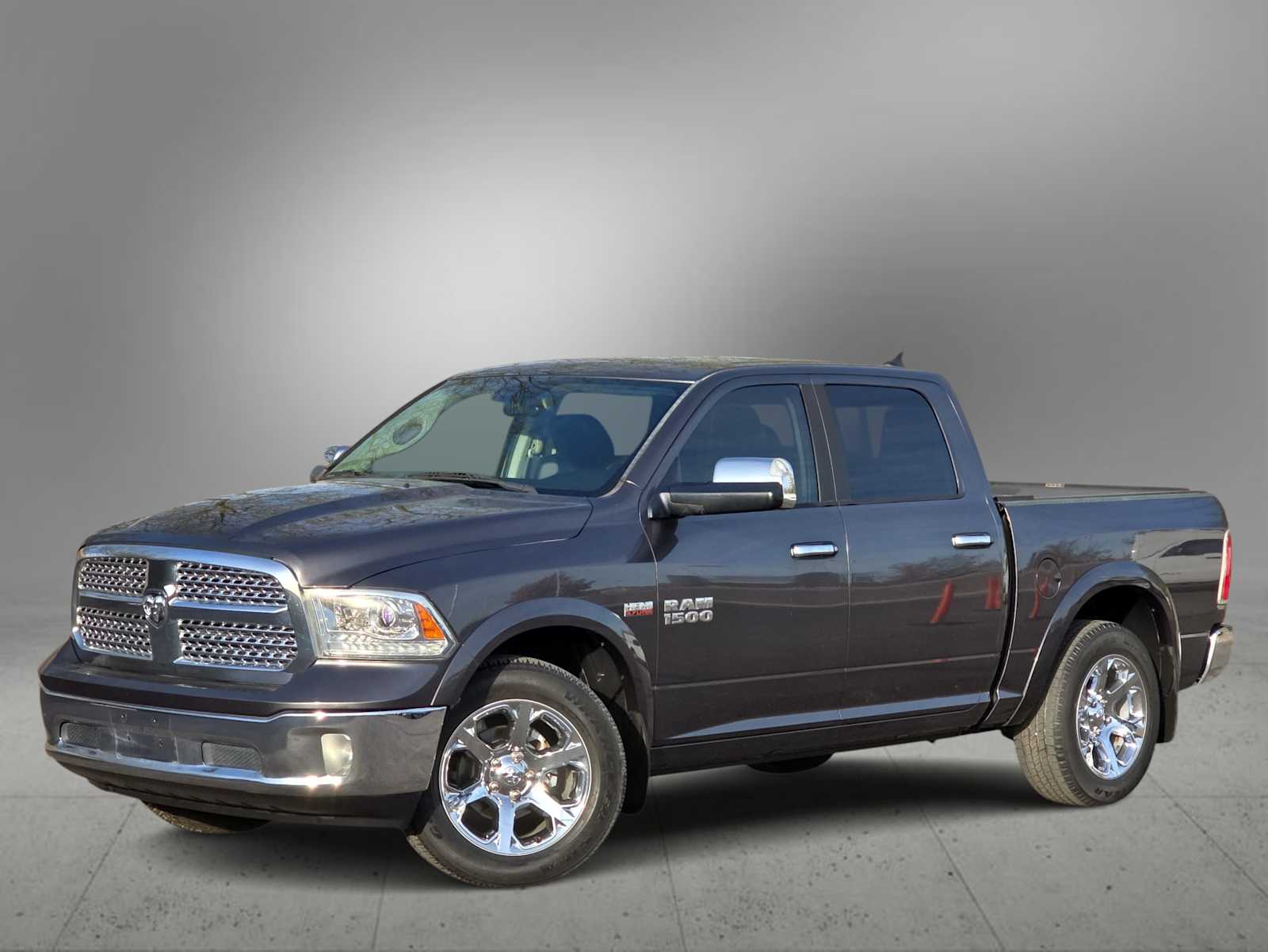 2016 RAM Ram 1500 Pickup Laramie's photo