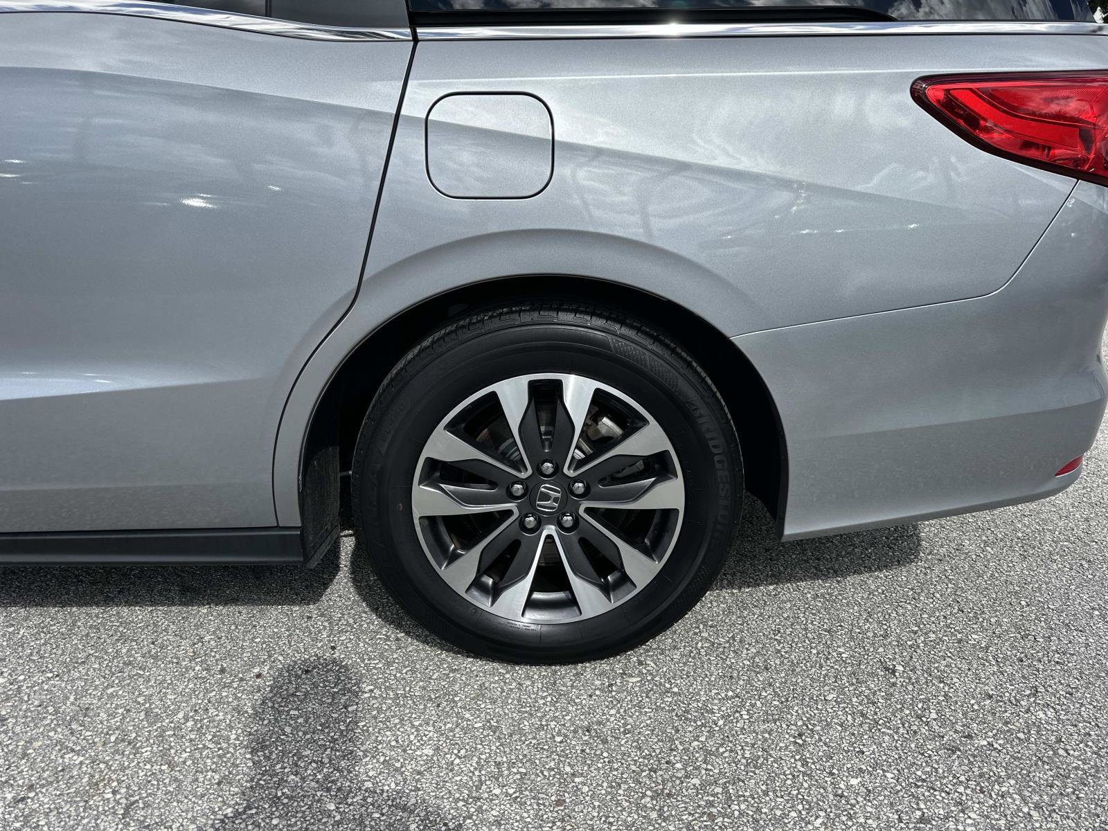 2024 Honda Odyssey EX-L photo 10