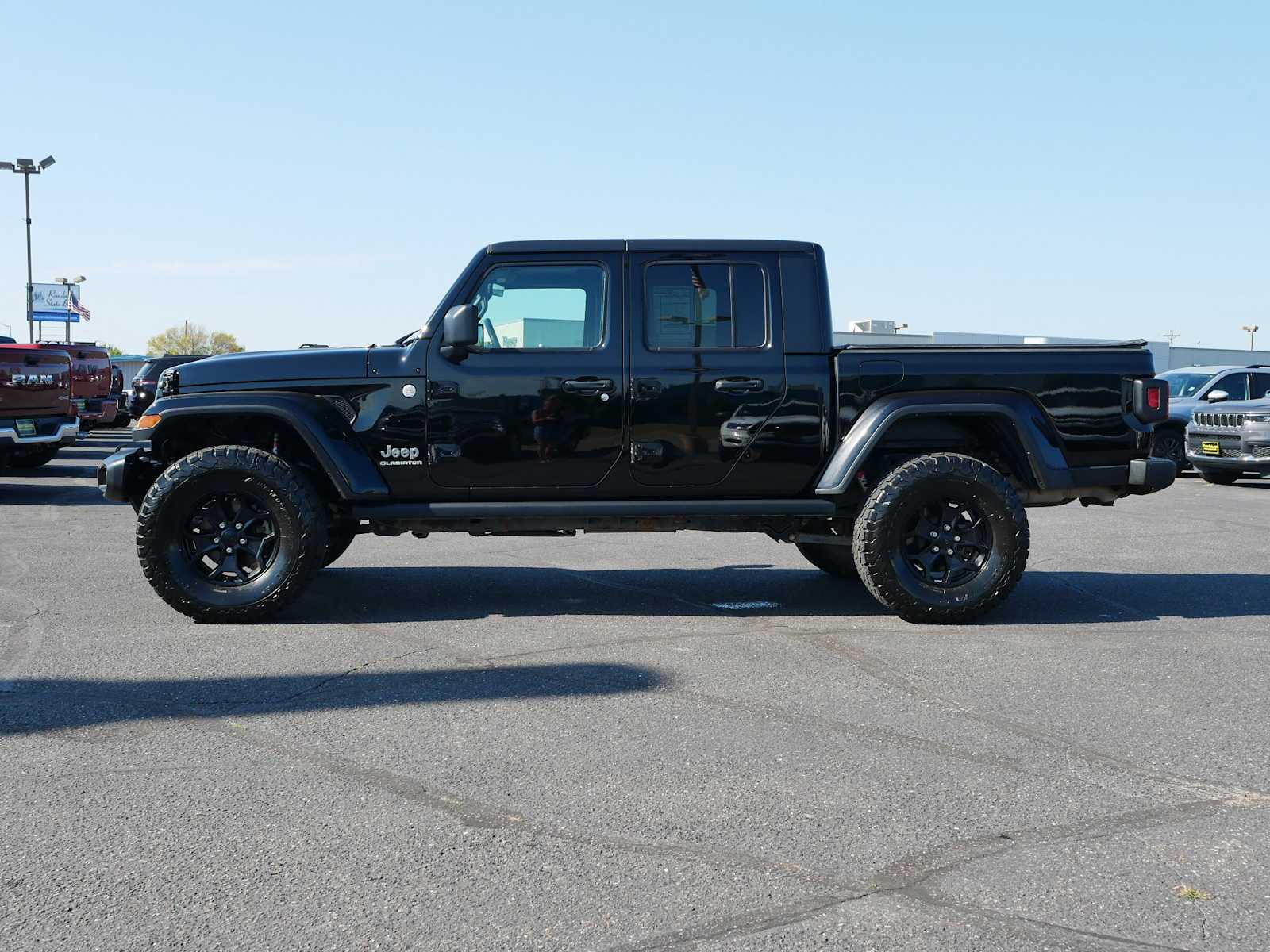 2021 Jeep Gladiator Overland photo 4