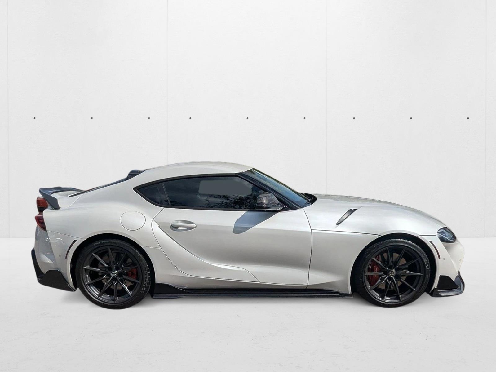 2025 Toyota Supra 3.0 Premium photo 4
