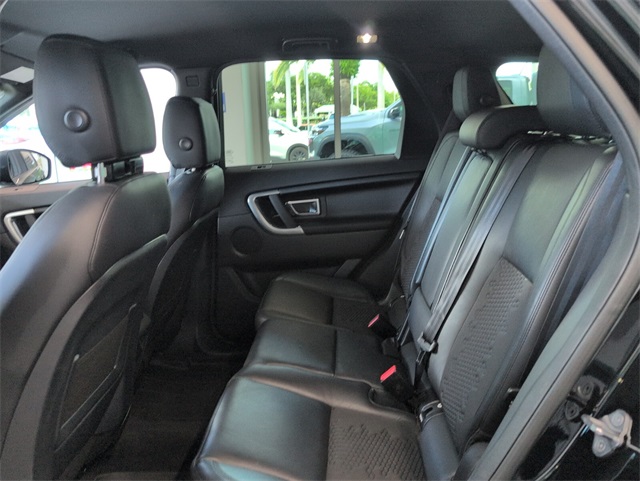 2018 Land Rover Discovery Sport SE photo 7