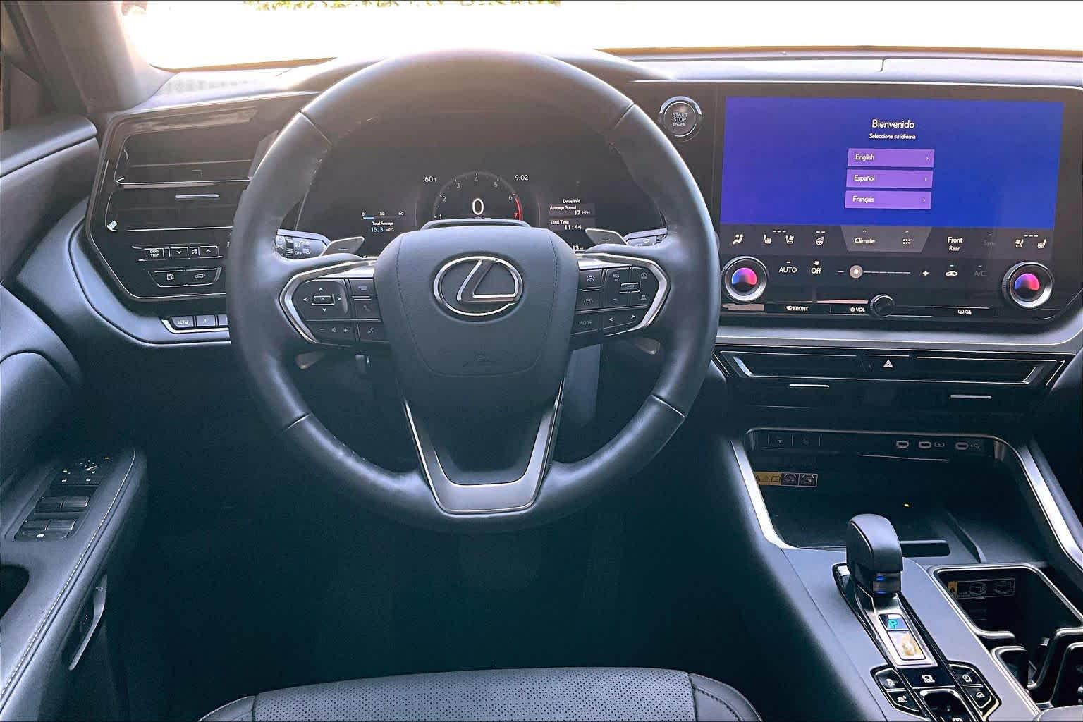 2025 Lexus TX Premium photo 3