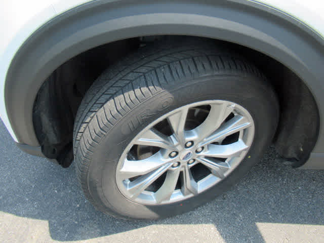 2023 Ford Explorer Limited photo 8