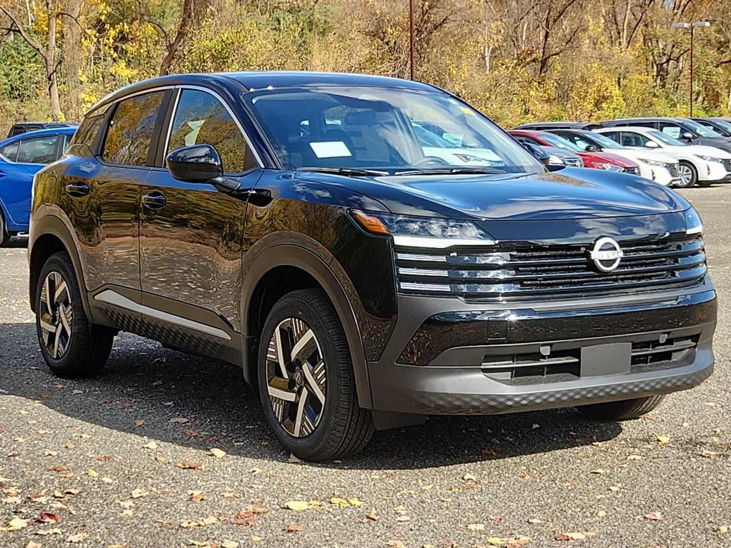 2025 Nissan Kicks SV photo 2