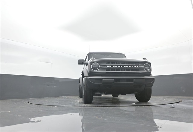 2025 Ford Bronco Base photo 27