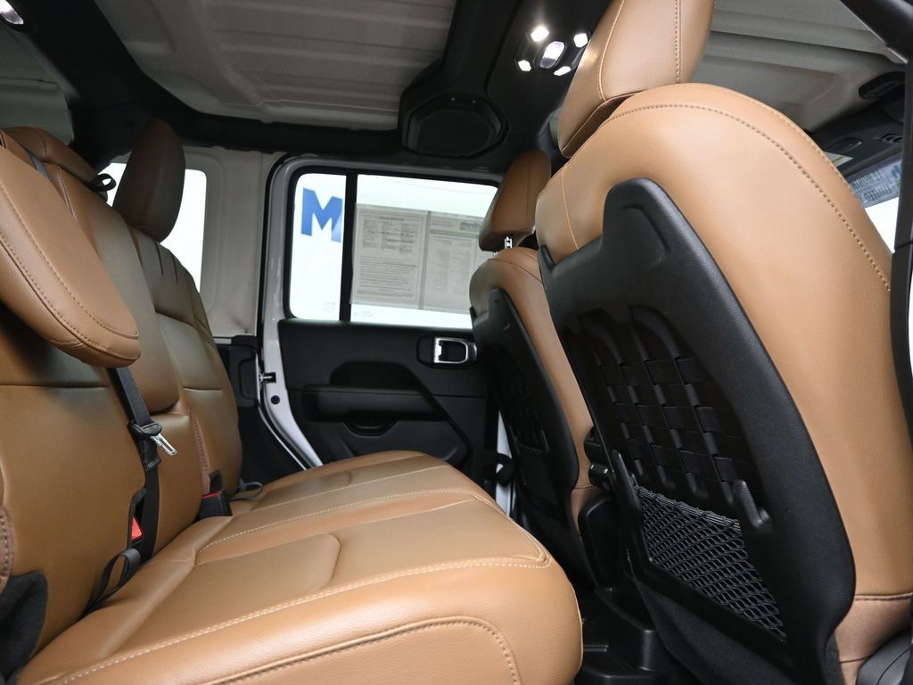 2022 Jeep Wrangler Unlimited Rubicon 4xe photo 6