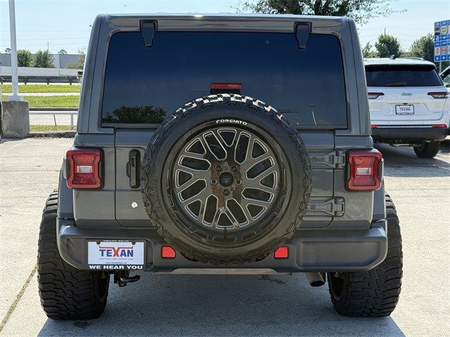 2020 Jeep Wrangler Unlimited Sahara photo 4