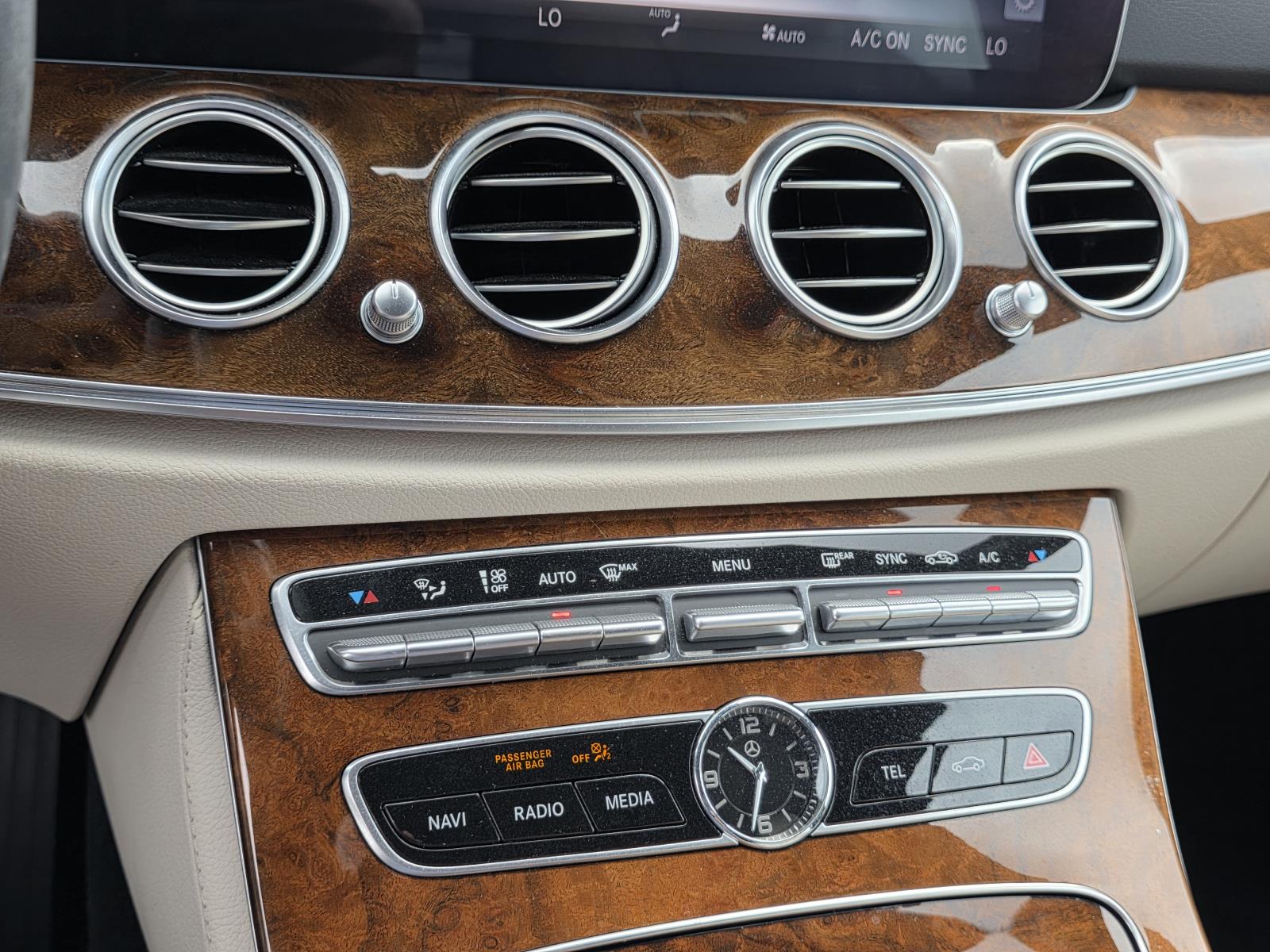 2020 Mercedes Benz E 450 4MATIC photo 21
