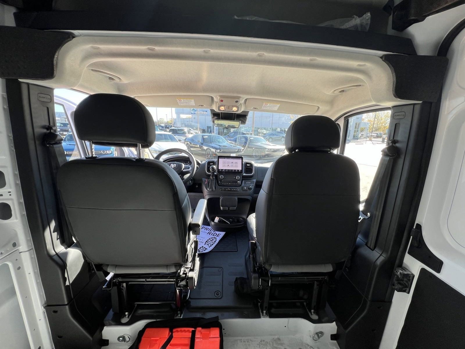 2025 Ram ProMaster 1500 SLT Cargo Van High Roof photo 18
