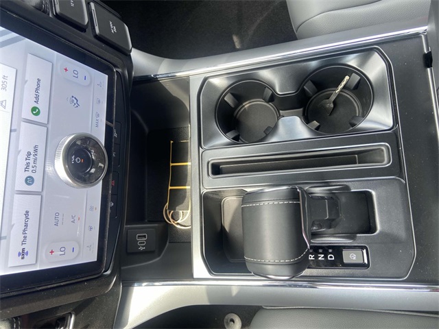 2025 Ford F-150 Lightning photo 18