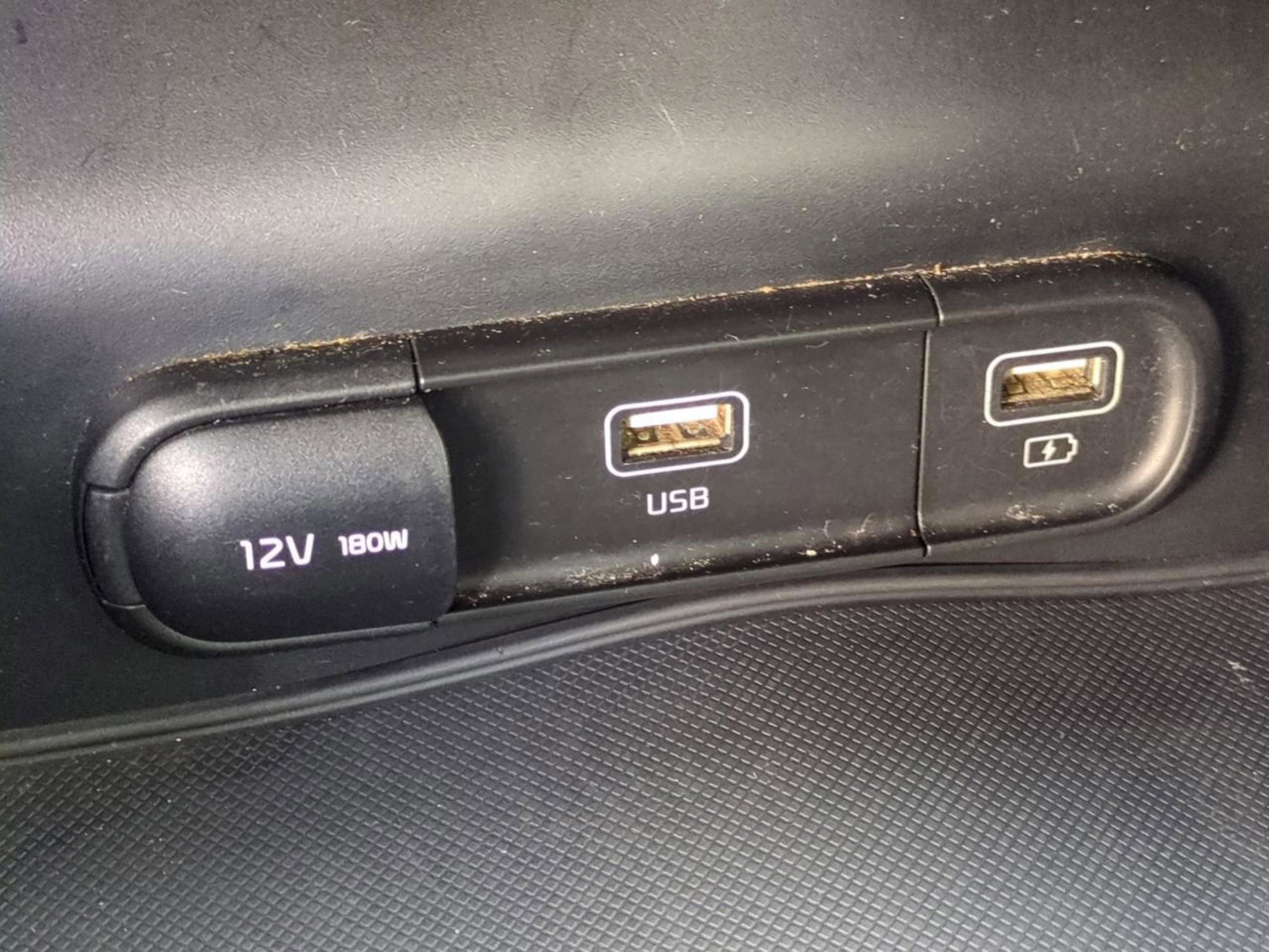 2024 Kia K5 GT-Line photo 24