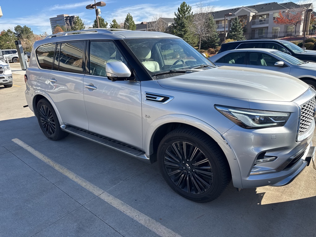 2019 Infiniti QX80 Limited photo 2