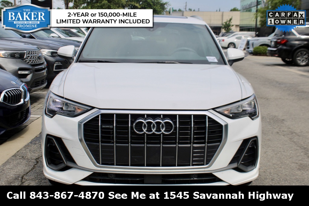 2022 Audi Q3 S line Premium 45 TFSI photo 2