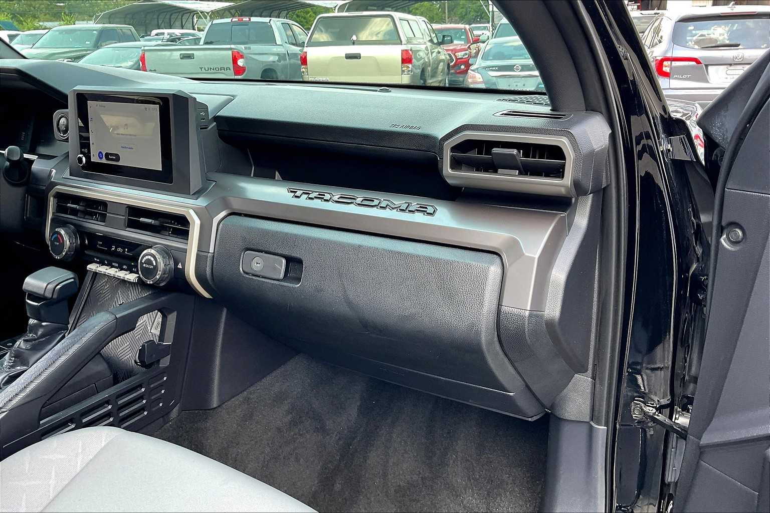 2024 Toyota Tacoma SR5 Double Cab photo 17