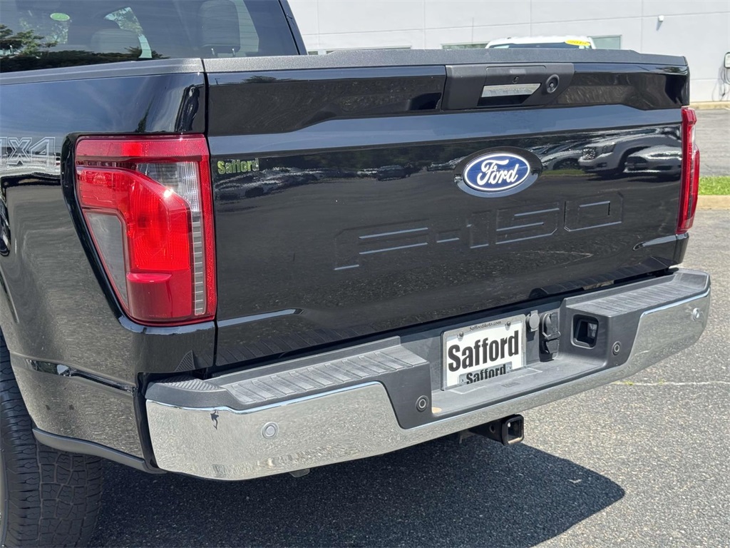 2024 Ford F-150 XLT photo 11