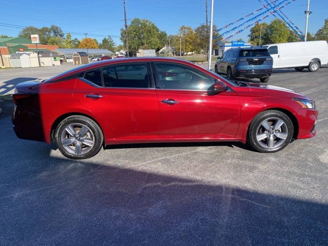2019 Nissan Altima 2.5 SV photo 4