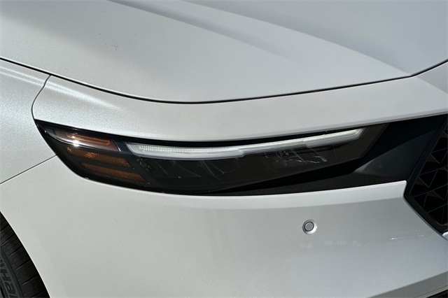 2025 Honda Accord Hybrid EX-L photo 13