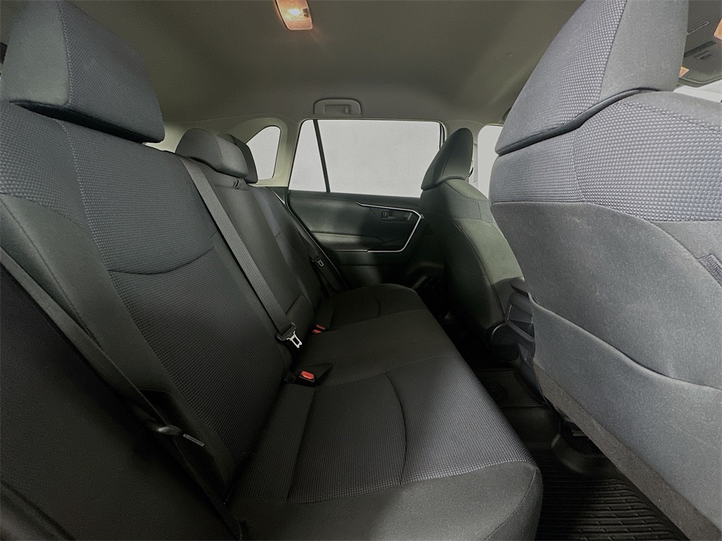 2019 Toyota RAV4 LE photo 22