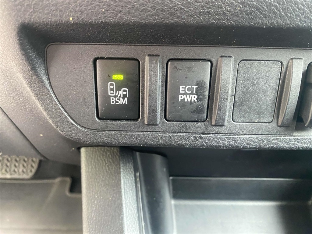 2022 Toyota Tacoma SR5 photo 24