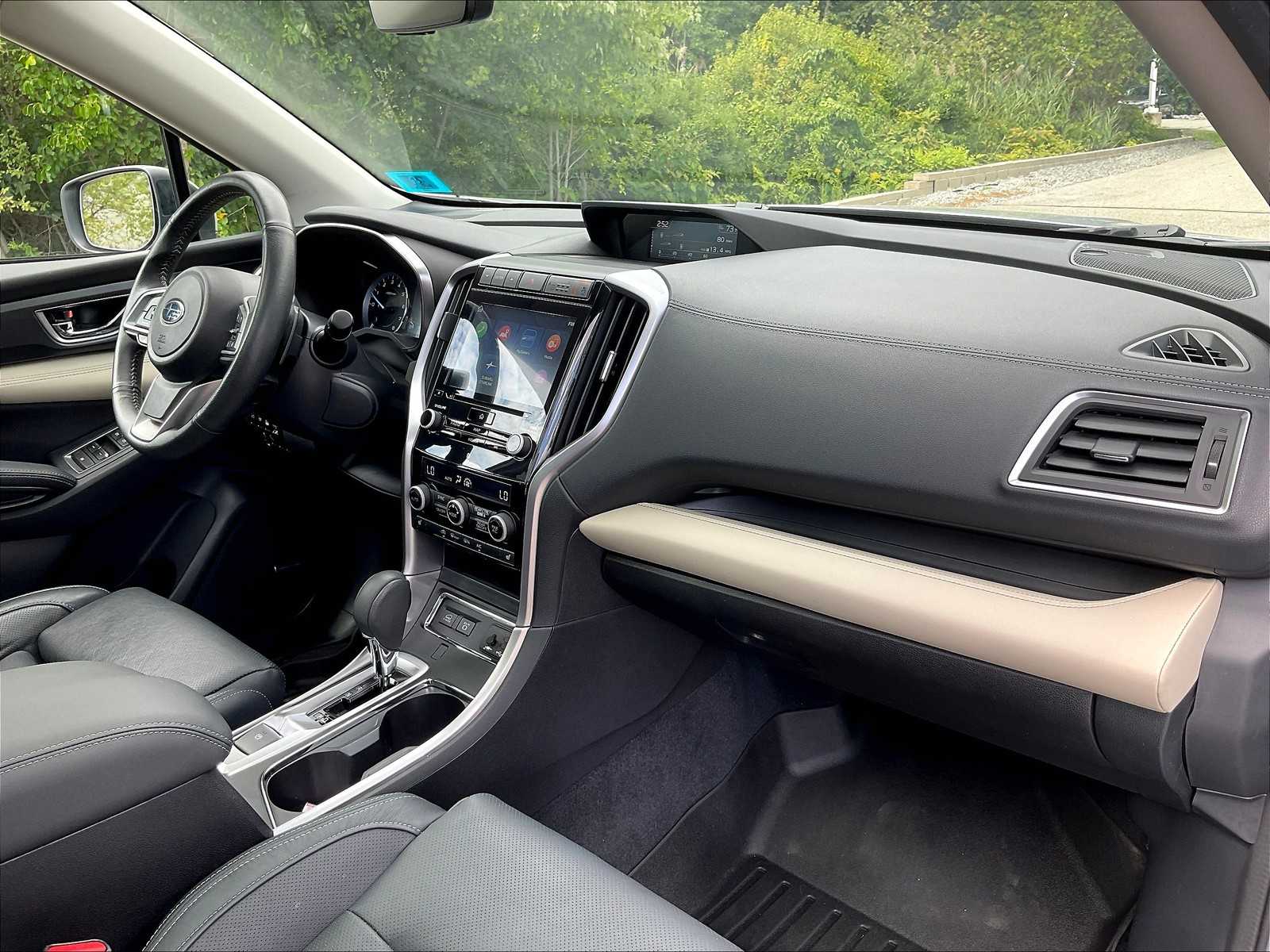 2022 Subaru Ascent Limited photo 13