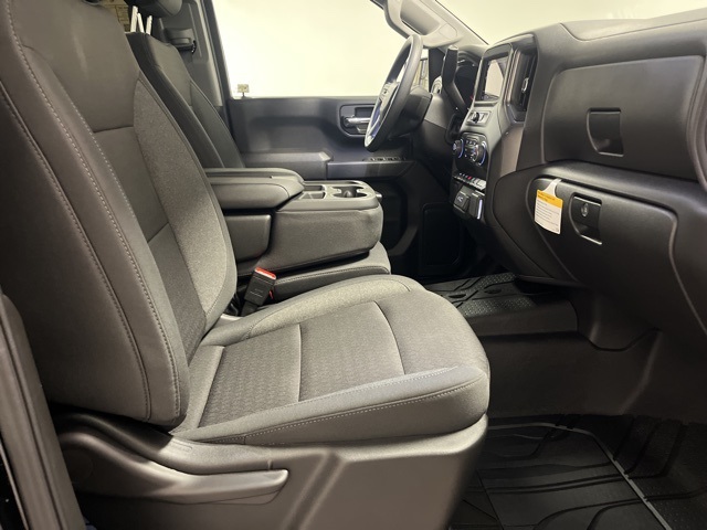 2025 Chevrolet Silverado 1500 Custom photo 16