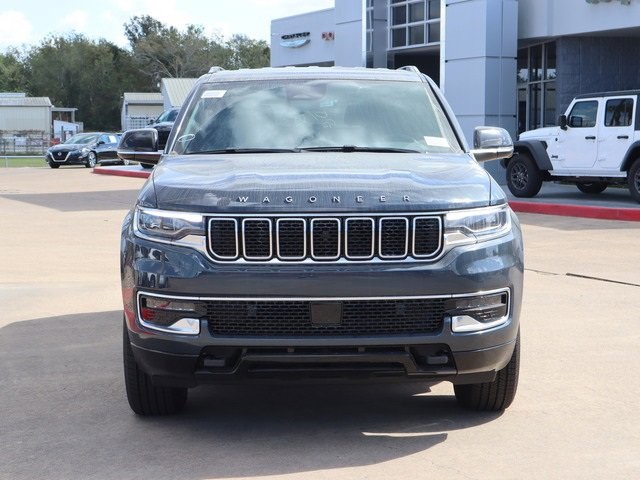 2024 Jeep Wagoneer Base photo 2