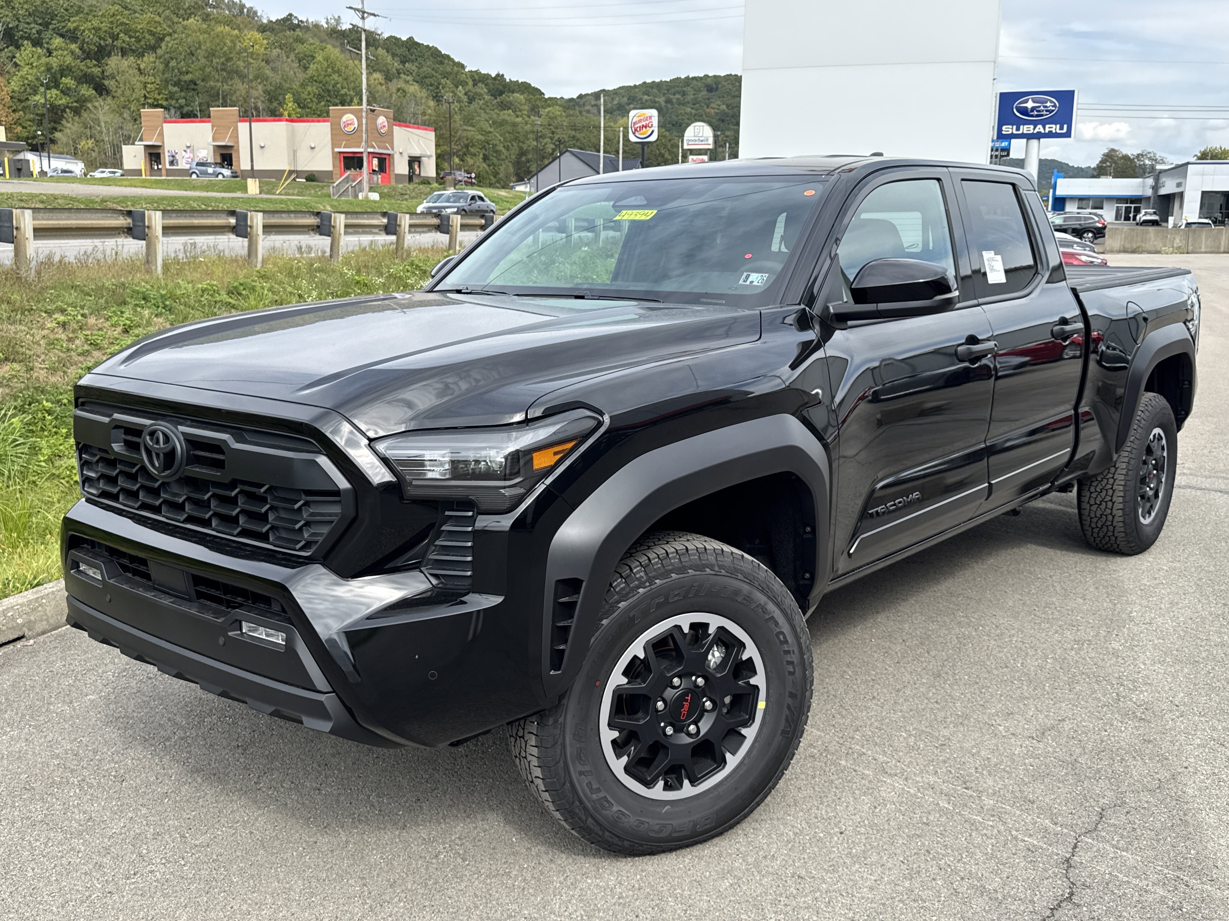 2025 Toyota Tacoma TRD Off Road's photo