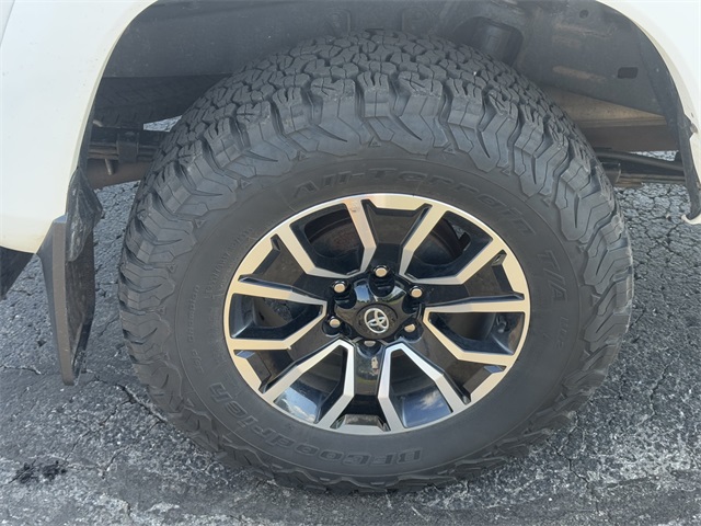2022 Toyota Tacoma TRD Sport 4x4 photo 12
