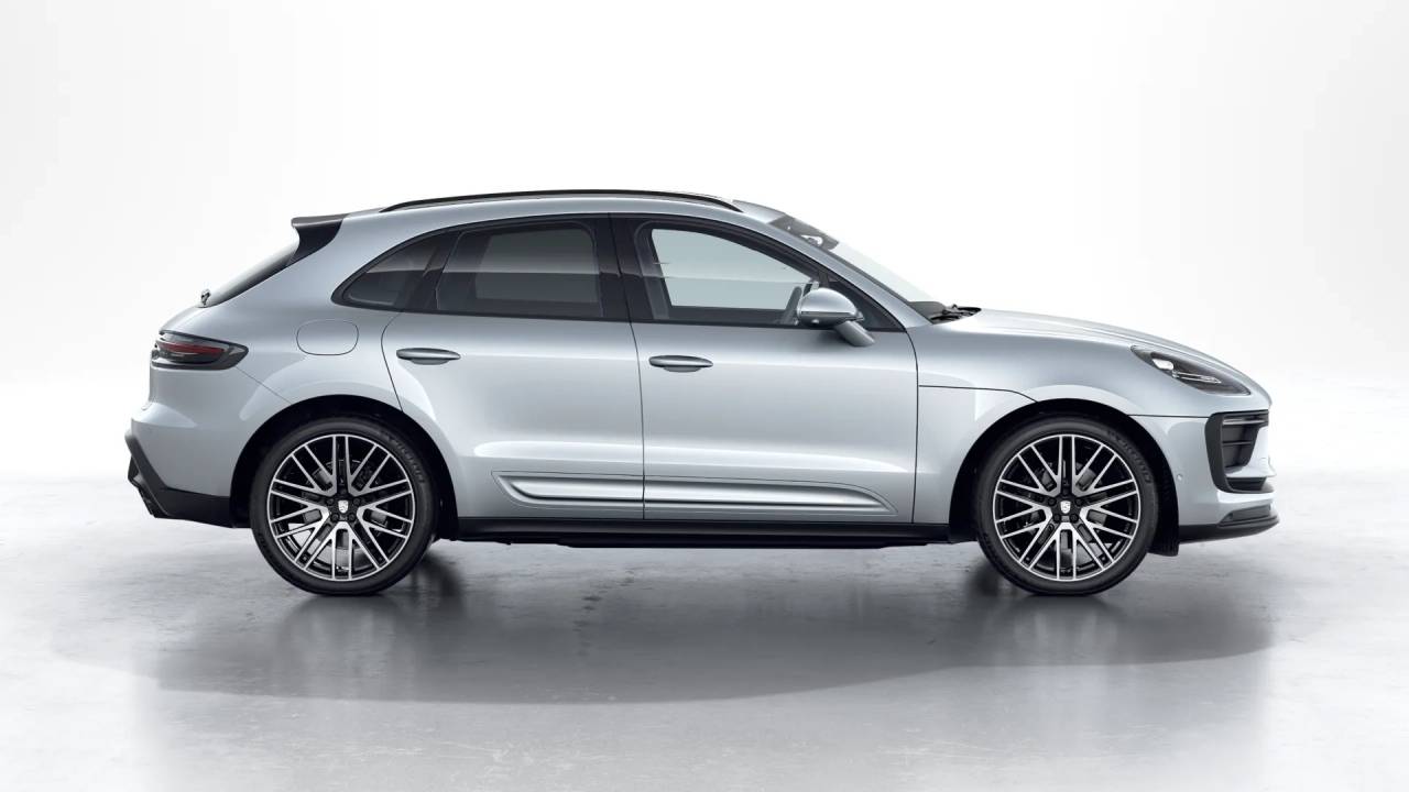 2026 Porsche Macan T photo 7