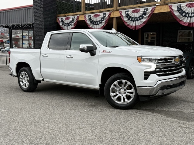 2022 Chevrolet Silverado 1500 LTZ photo 2
