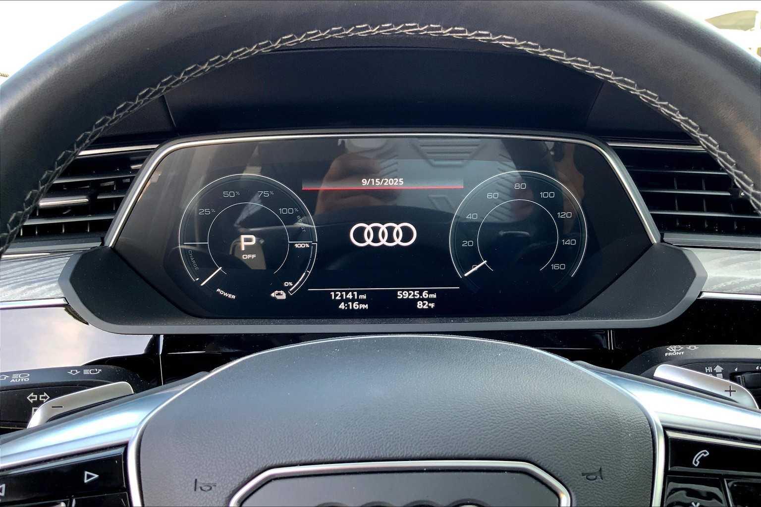 2024 Audi Q8 E-tron Premium Plus photo 21