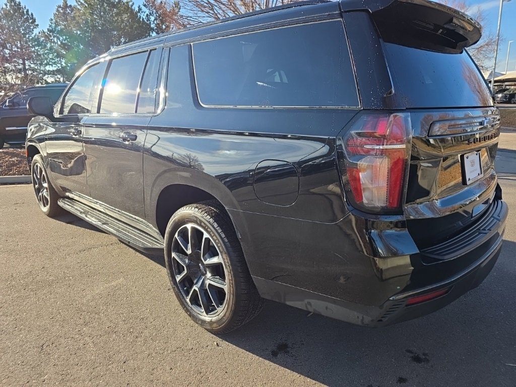 2021 Chevrolet Suburban RST photo 4