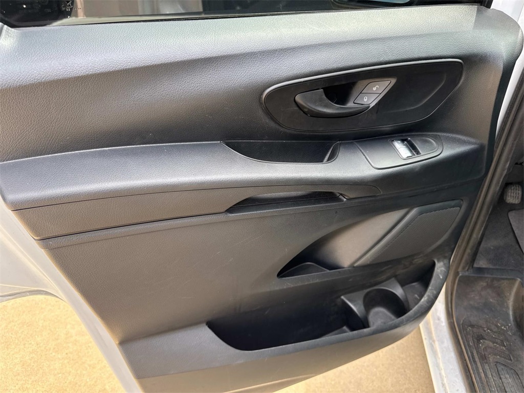 2023 Mercedes Benz Metris Cargo photo 14