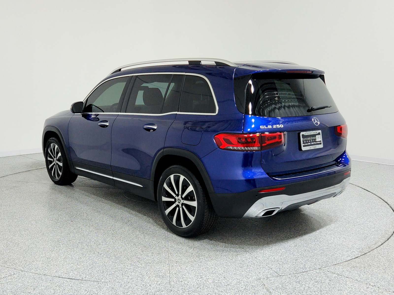 2022 Mercedes Benz GLB 250 photo 6