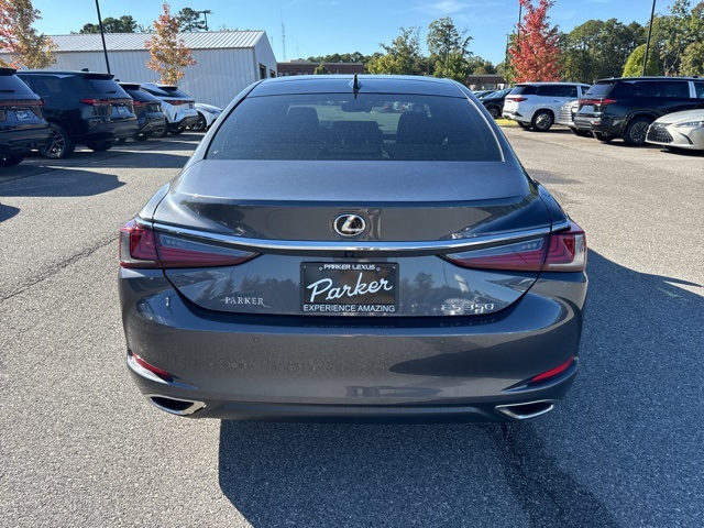 2023 Lexus ES 350 photo 3