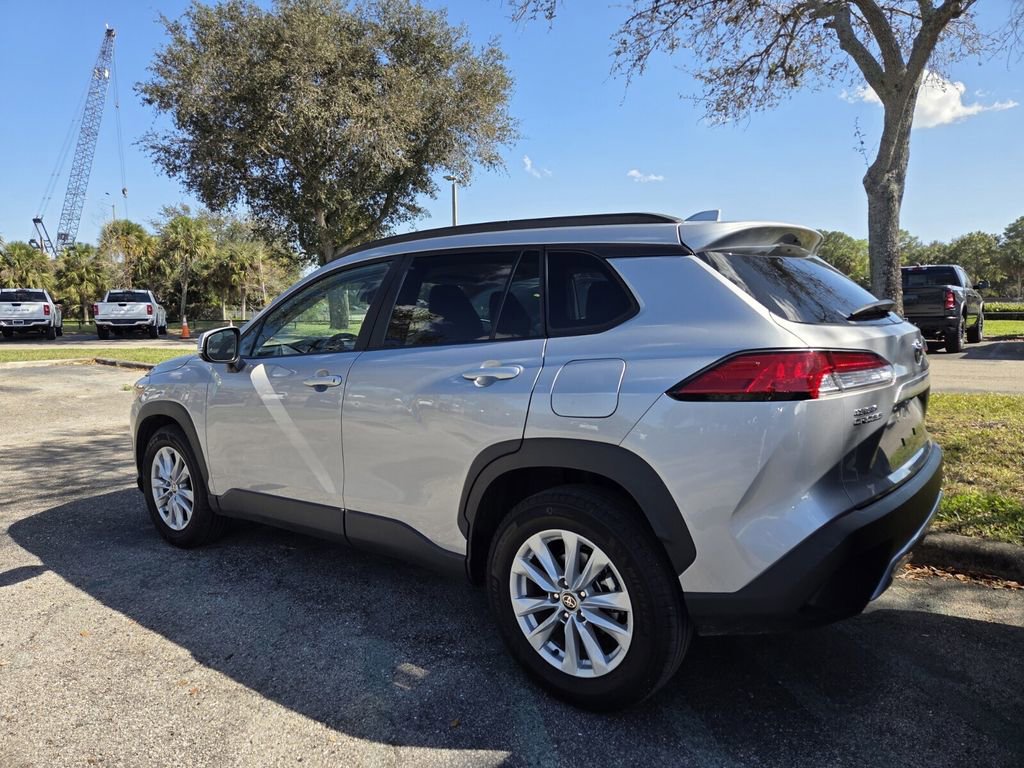 Used 2024 Toyota Corolla Cross LE with VIN 7MUCAAAG6RV089861 for sale in Northfield, Minnesota