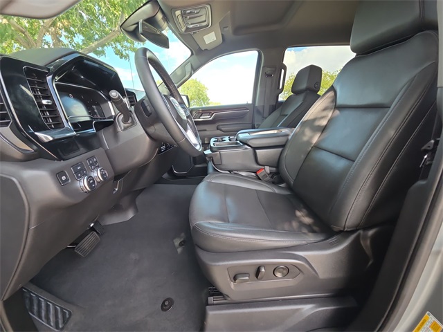 2025 Gmc Sierra 1500 SLT photo 11
